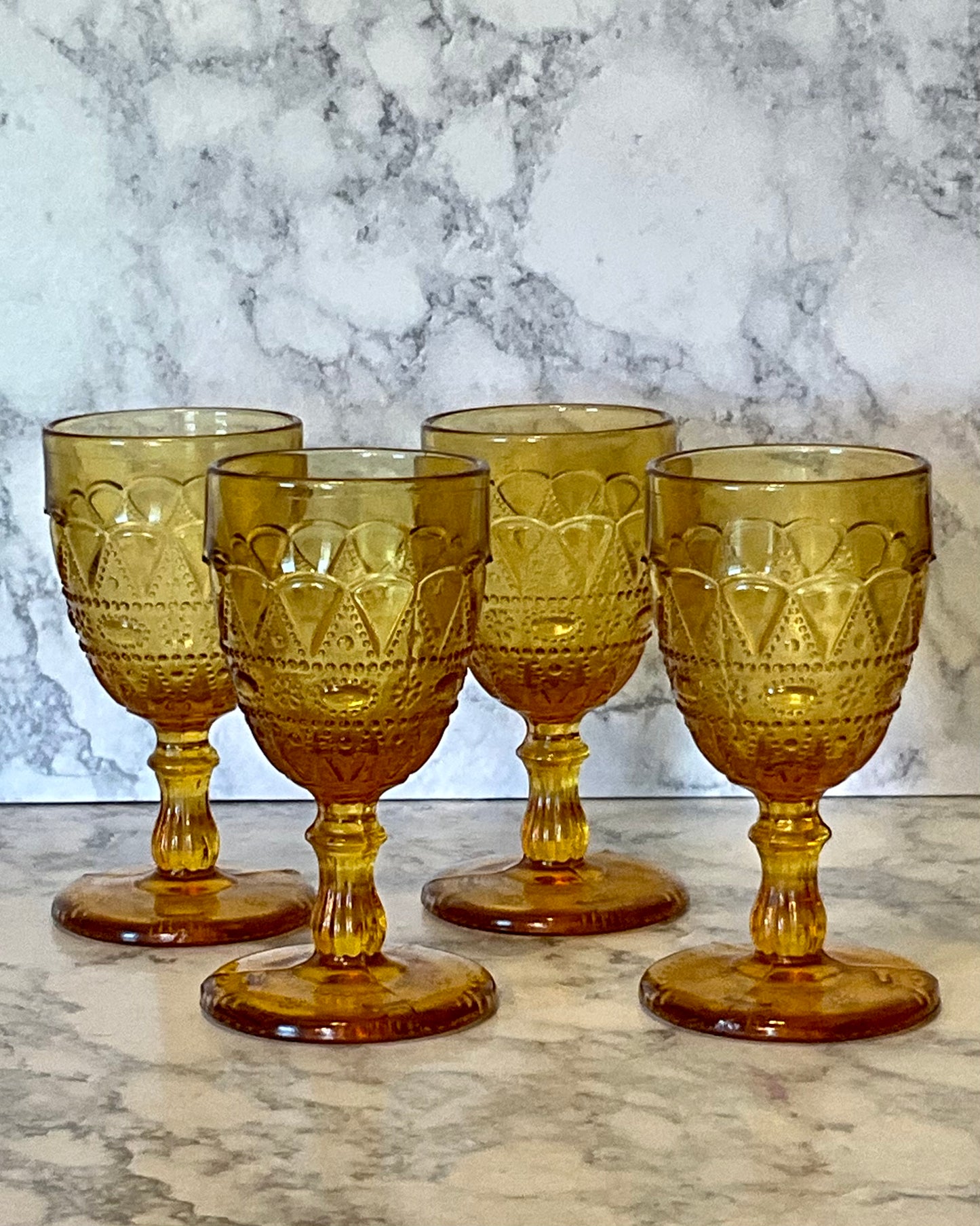 Amber Footed Wine Glasses (4)